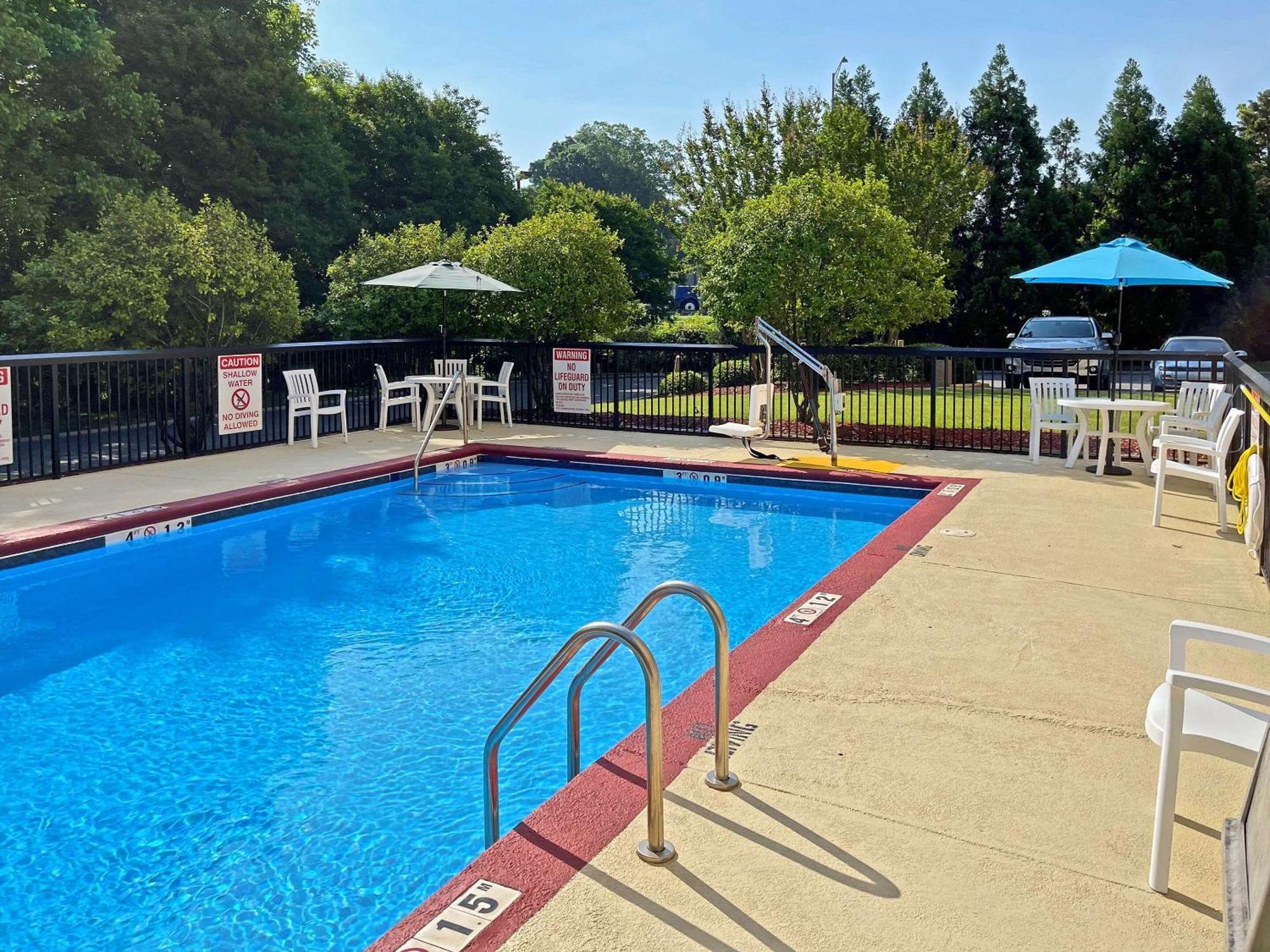 Comfort Suites Salisbury I-85 Экстерьер фото